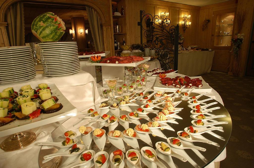 Hotel Grifone Arabba Esterno foto