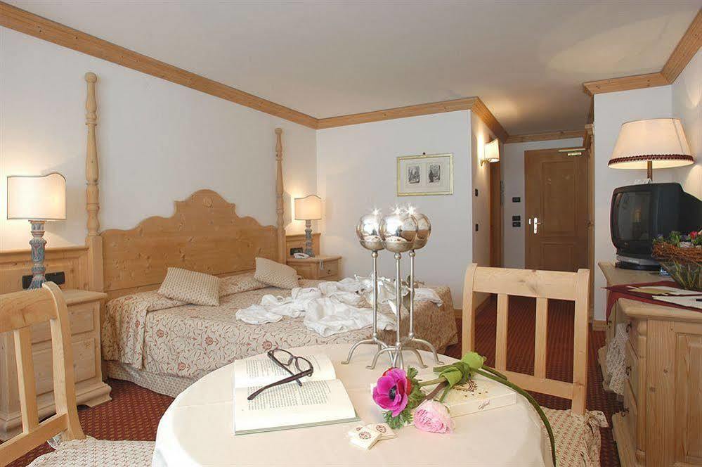Hotel Grifone Arabba Esterno foto