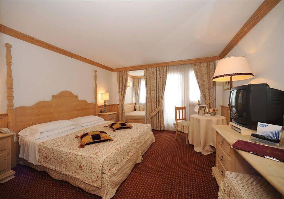 Hotel Grifone Arabba Esterno foto